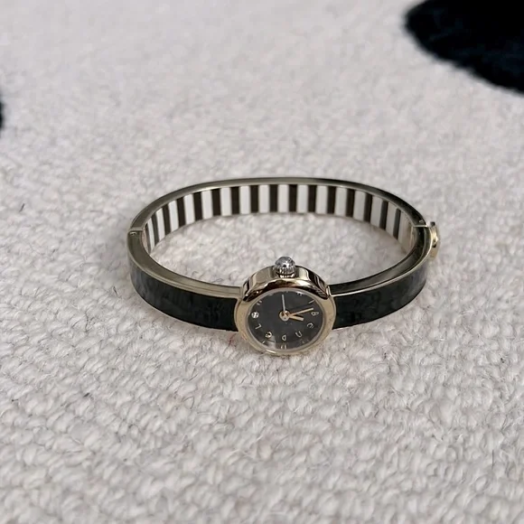 henri bendel | Accessories | Henri Bendel Black Bracelet  display picture 2